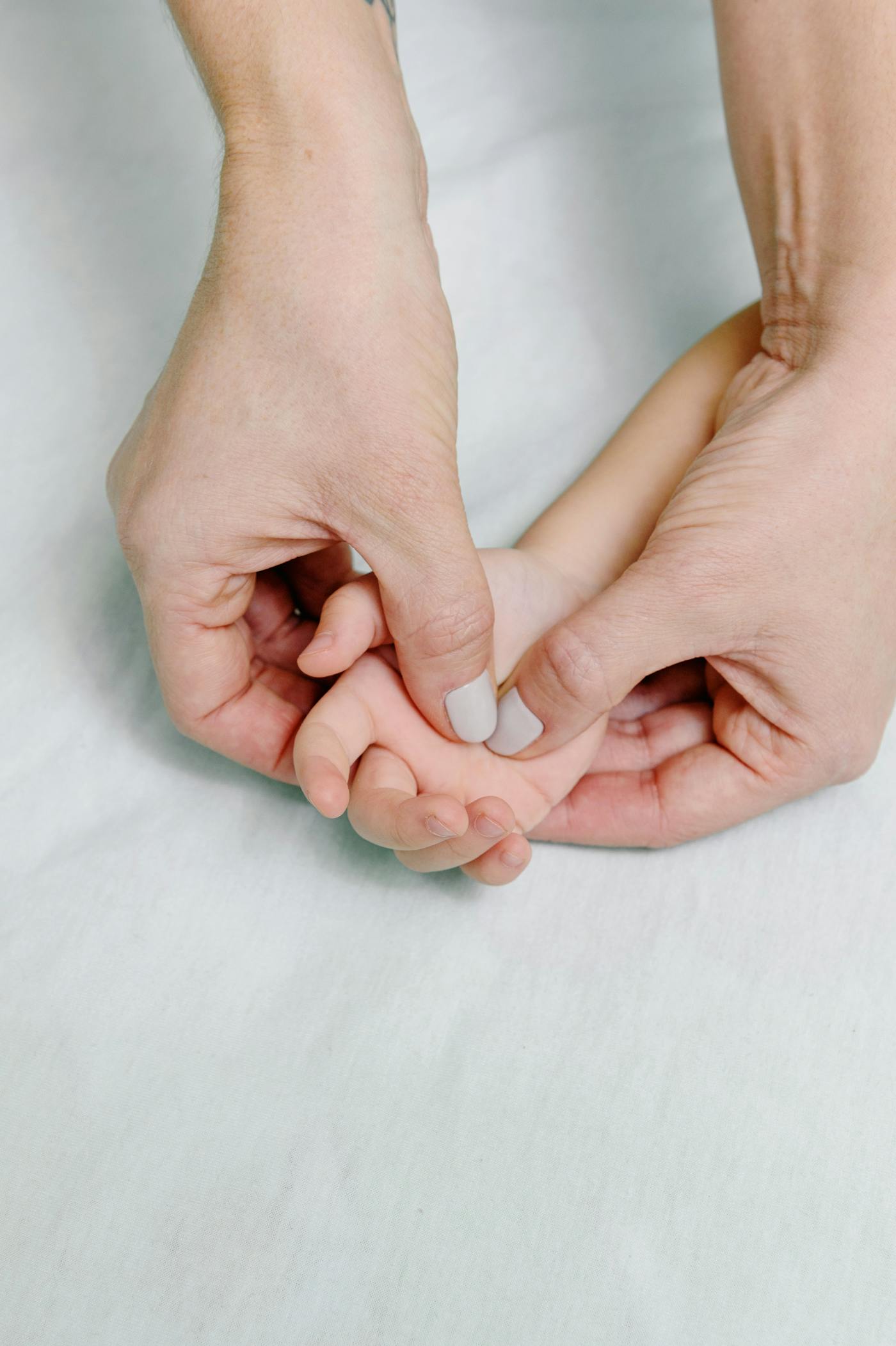 Massage Và Vận Động Cho Bé